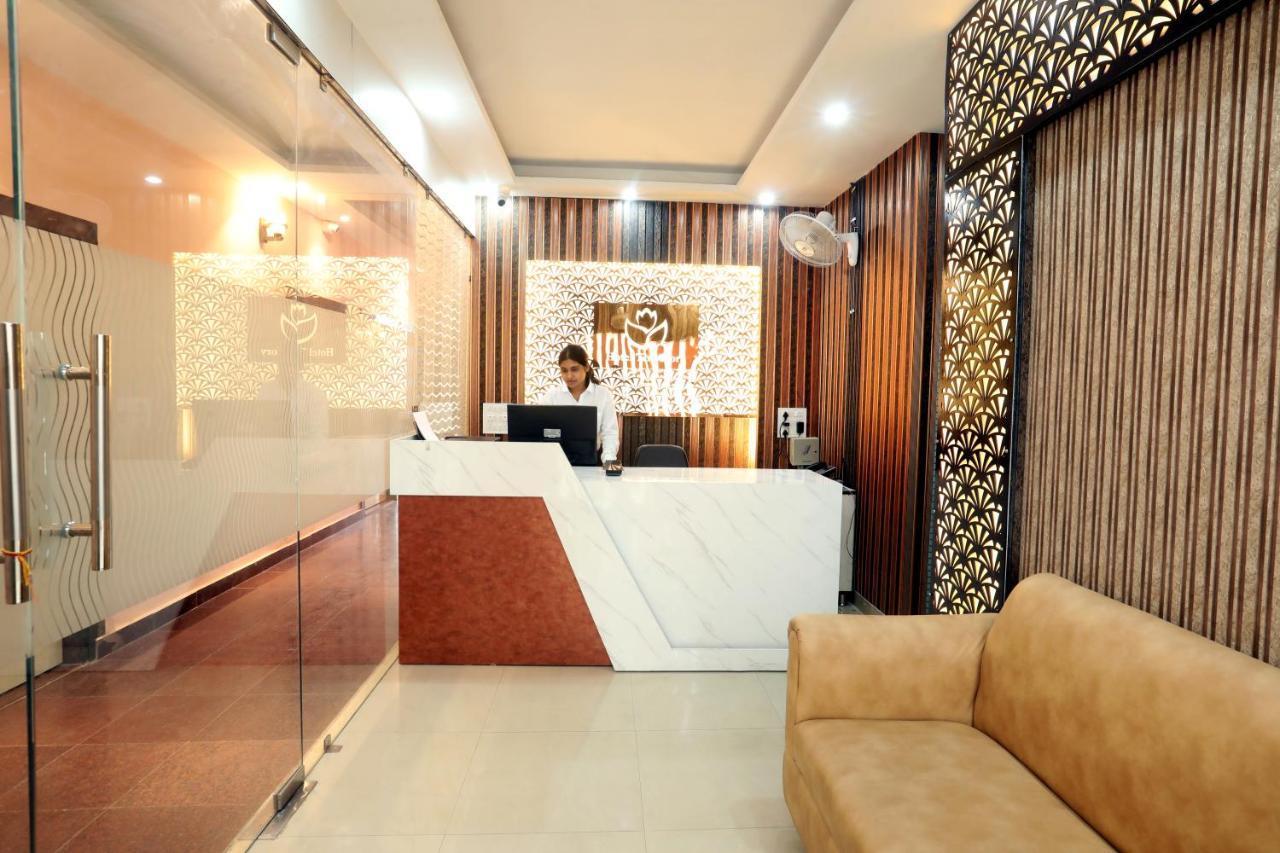 Hotel The Glory Rishikesh Bagian luar foto