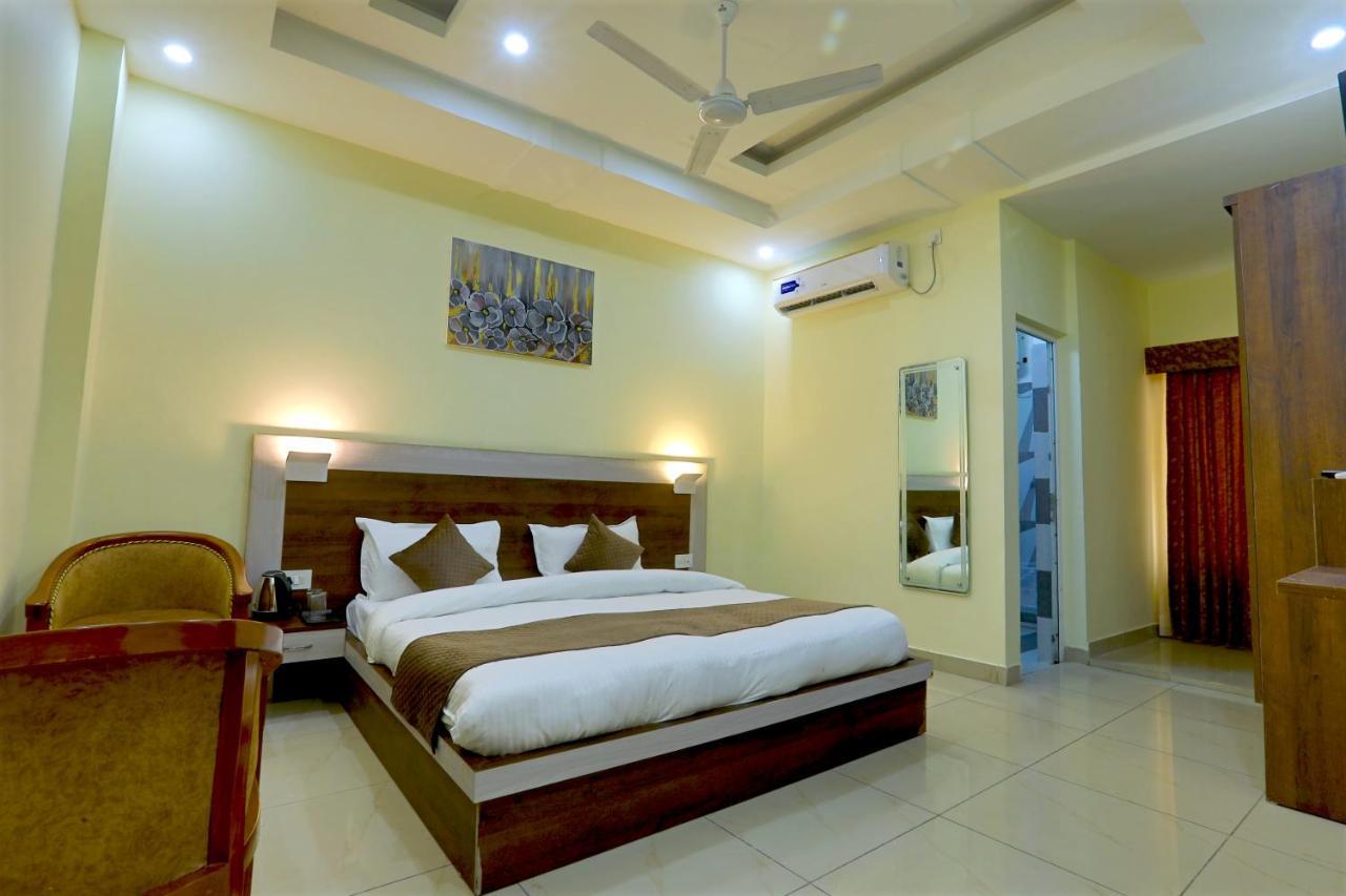 Hotel The Glory Rishikesh Bagian luar foto