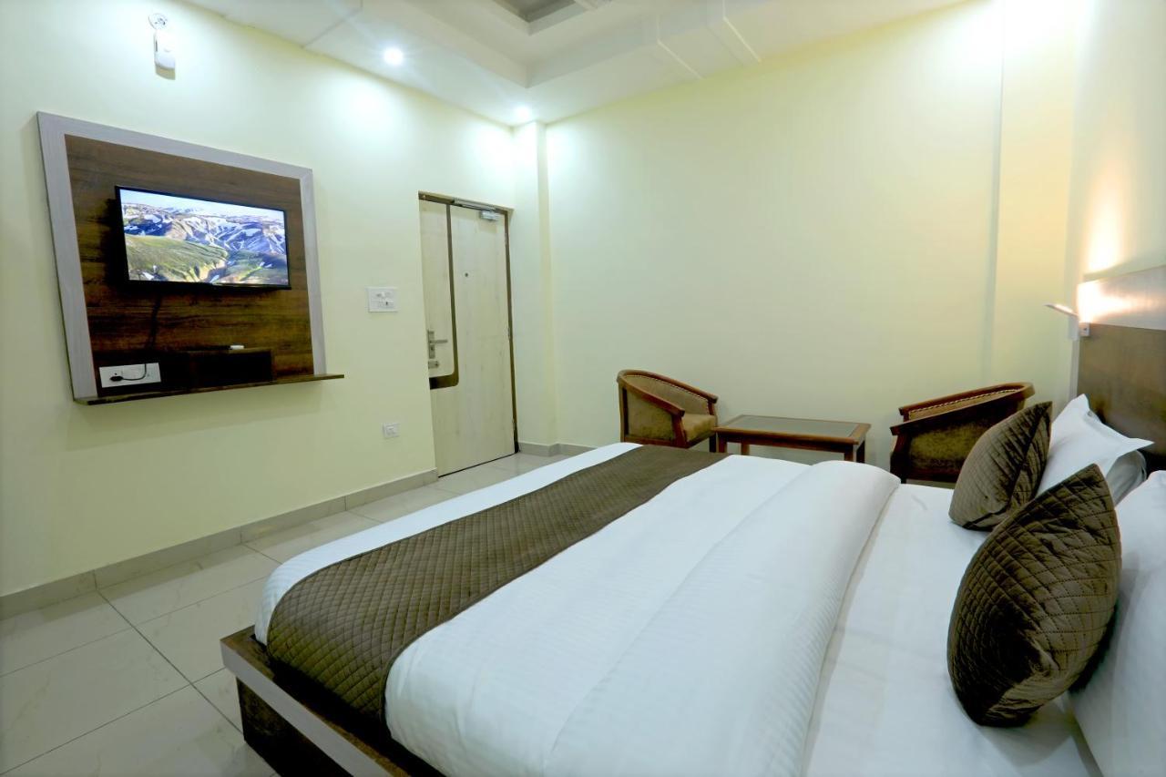 Hotel The Glory Rishikesh Bagian luar foto